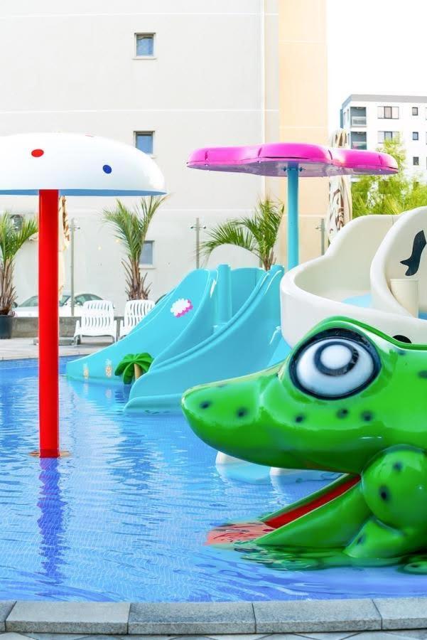 Mur Apartament Alezzi Beach Resort Năvodari Eksteriør bilde